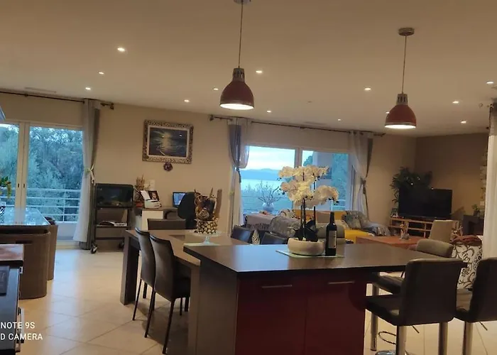 Avec Vues Exceptionnelles A 2 Minutes De La Villa