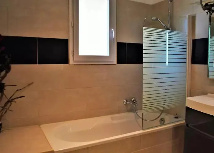 Avec Vues Exceptionnelles A 2 Minutes De La Villa