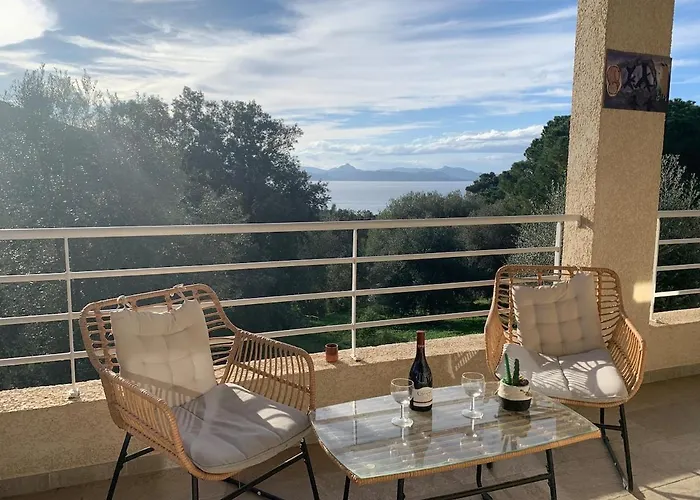 Villa Avec Vues Exceptionnelles A 2 Minutes De La Farinole